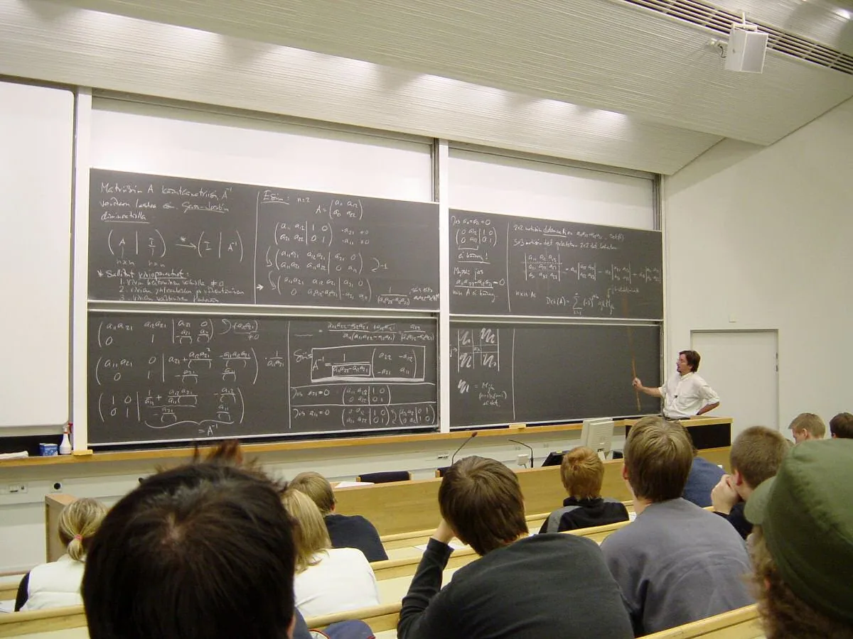 How Long It Takes an English Speaker to Learn a Language